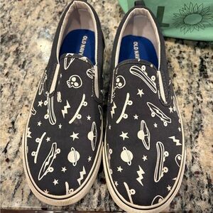 Old Navy Black and White Sneakers Slip-On Canvas